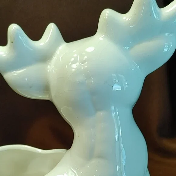 Vintage Ceramic Quilted White Deer Reindeer Planter Vase - Picture 6 of 10